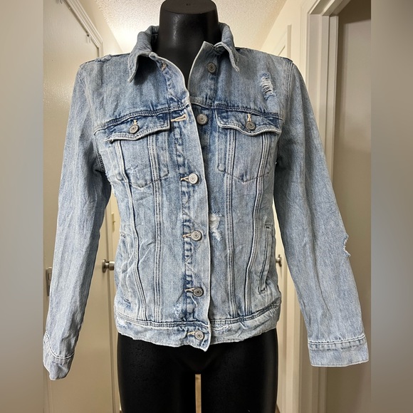 Old Navy Jackets & Blazers - Old Navy Distressed Denim Jacket Sz Medium